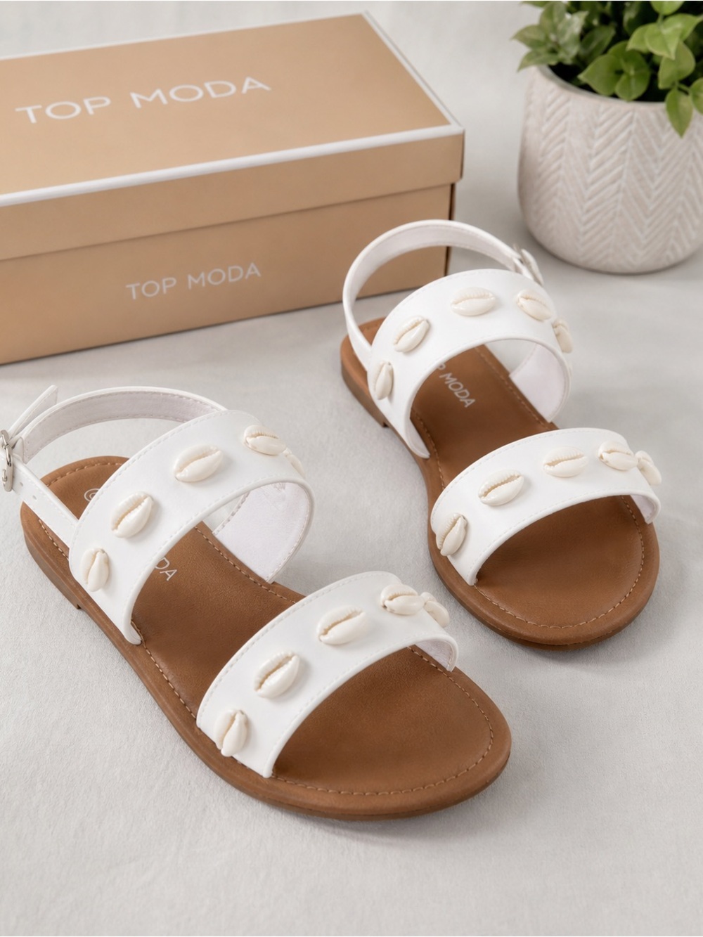 ✨🐚 Top Moda White Shell Sandals 🐚✨